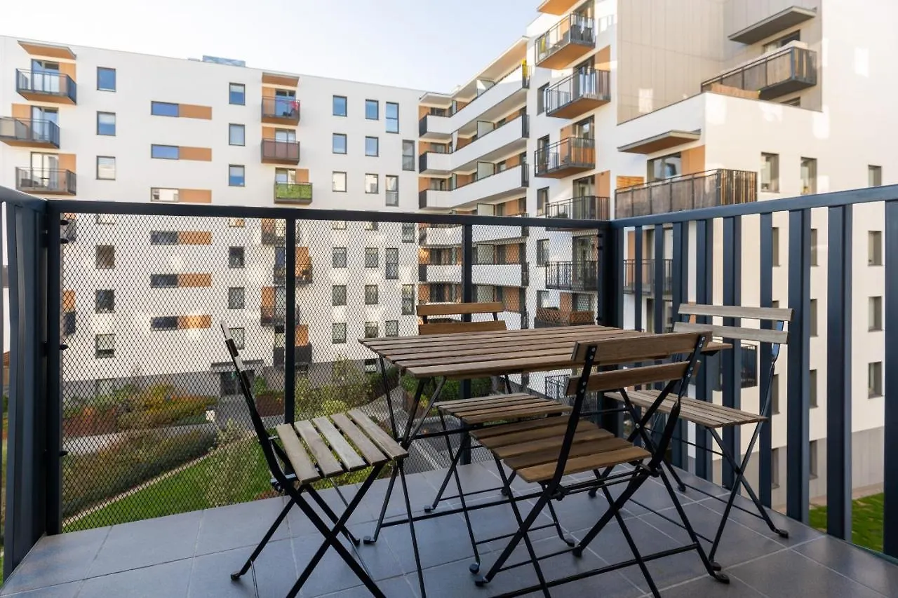 Warsaw Ulrychow Apartment With Parking By Renters
