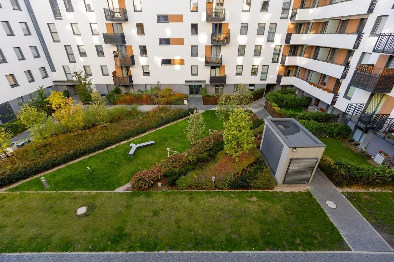 Warsaw Ulrychow Apartment With Parking By Renters 0*,  Польша