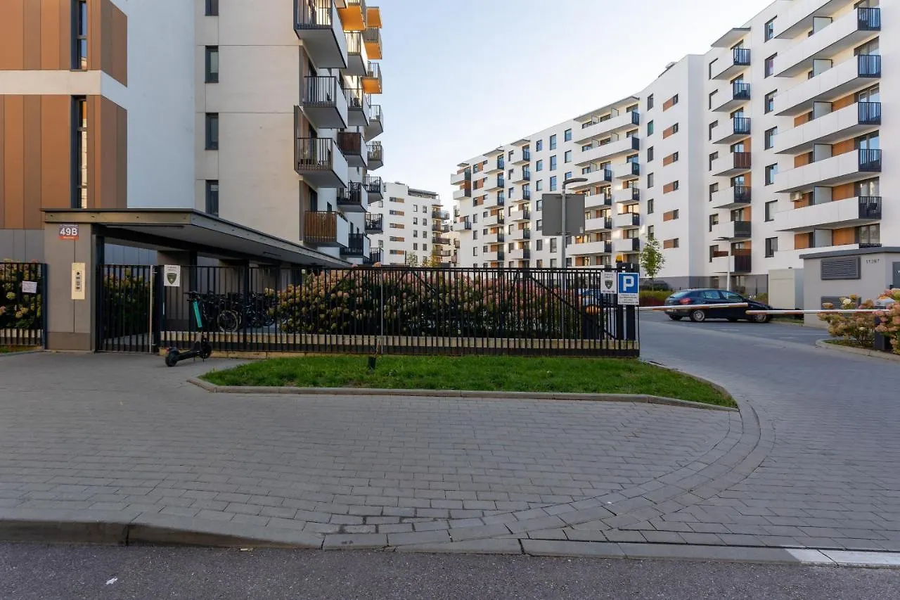 Warsaw Ulrychow Apartment With Parking By Renters